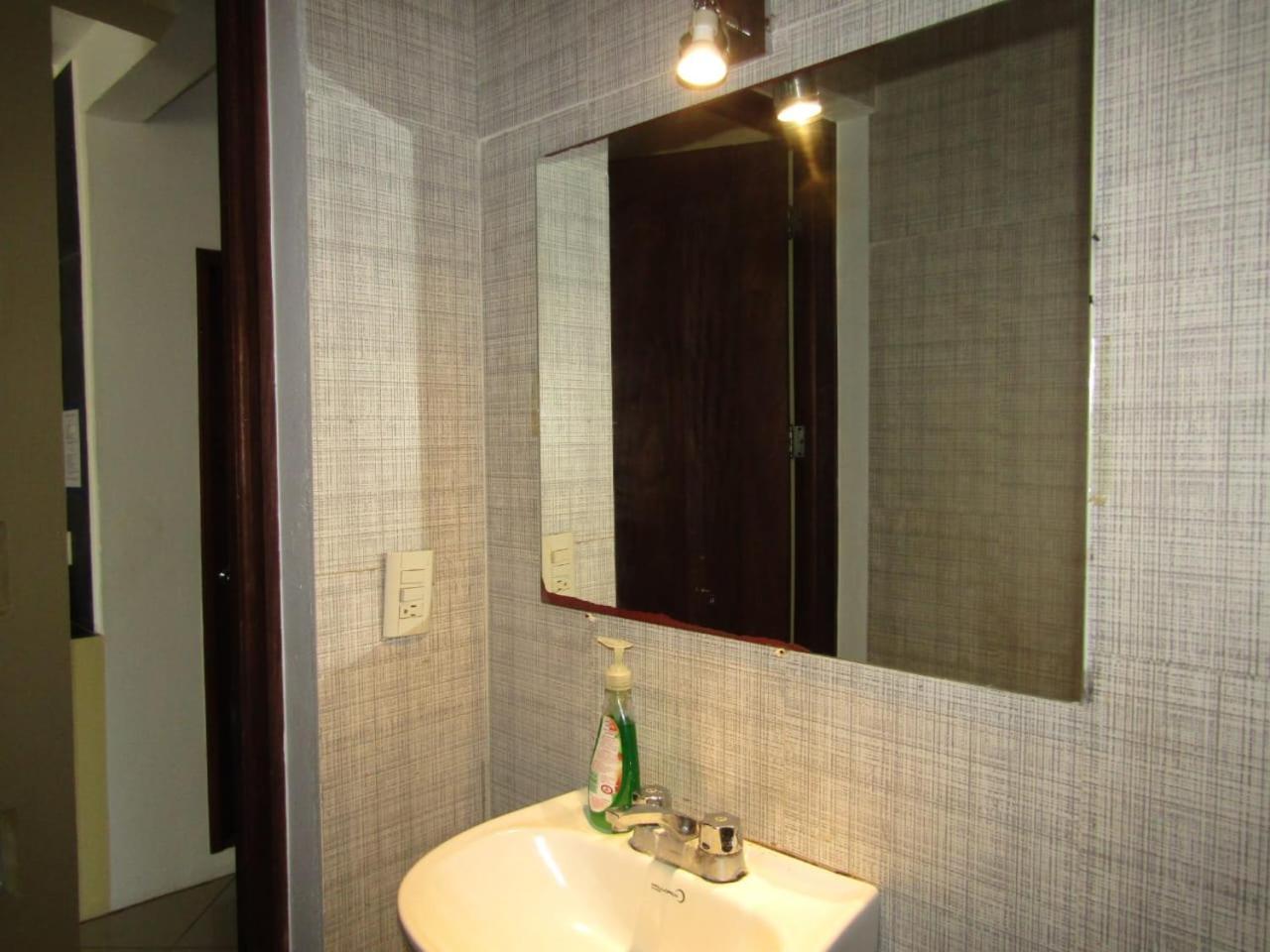 Brisamar Guesthouse Пуэрто-Эскондидо Экстерьер фото