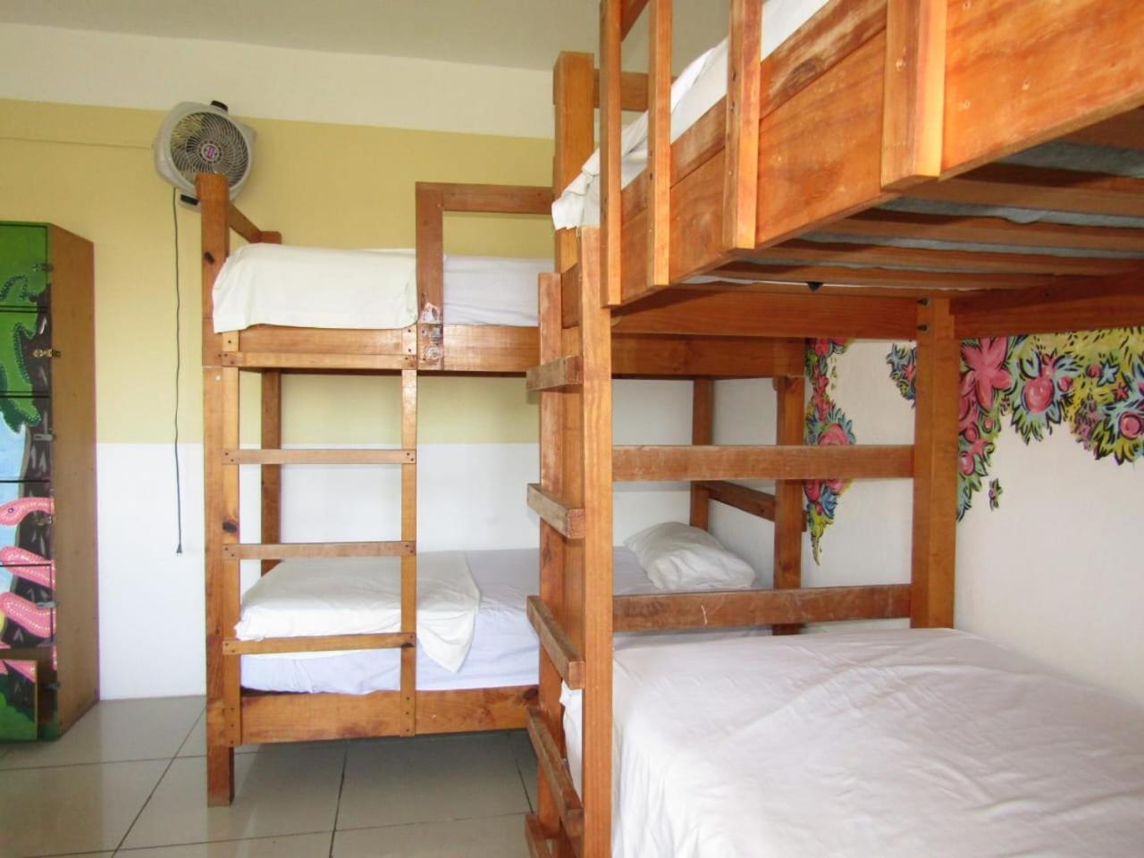 Brisamar Guesthouse Пуэрто-Эскондидо Экстерьер фото
