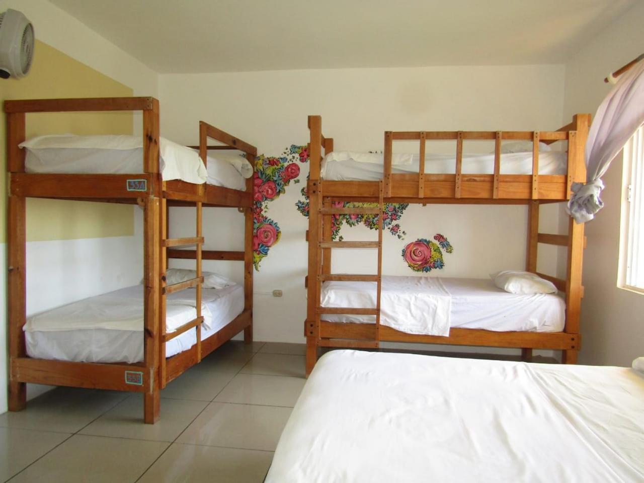 Brisamar Guesthouse Пуэрто-Эскондидо Экстерьер фото